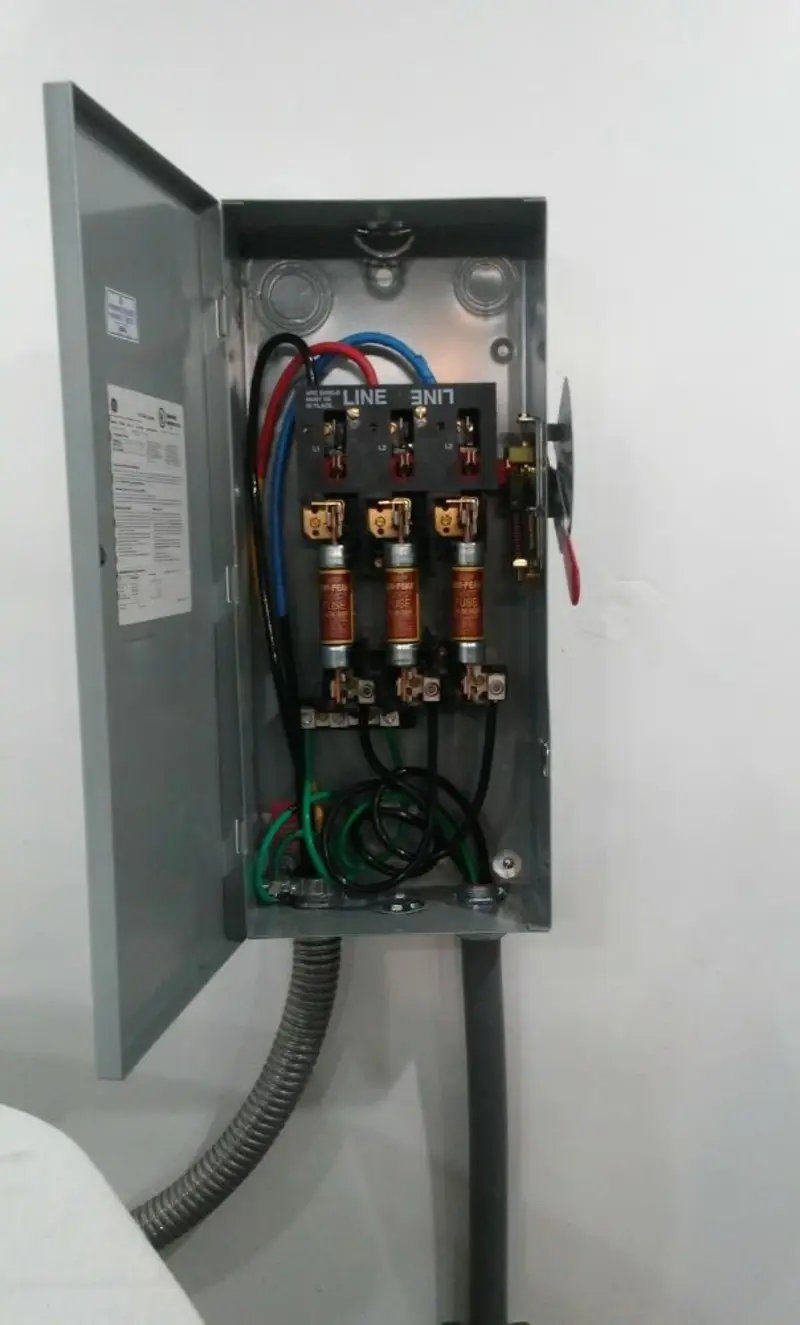 Three-phase disconnect switch installed for Electrical Wiring & Rewiring in Canyon Lake